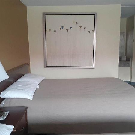 Holiday Lodge Virginia Pearisburg Bagian luar foto