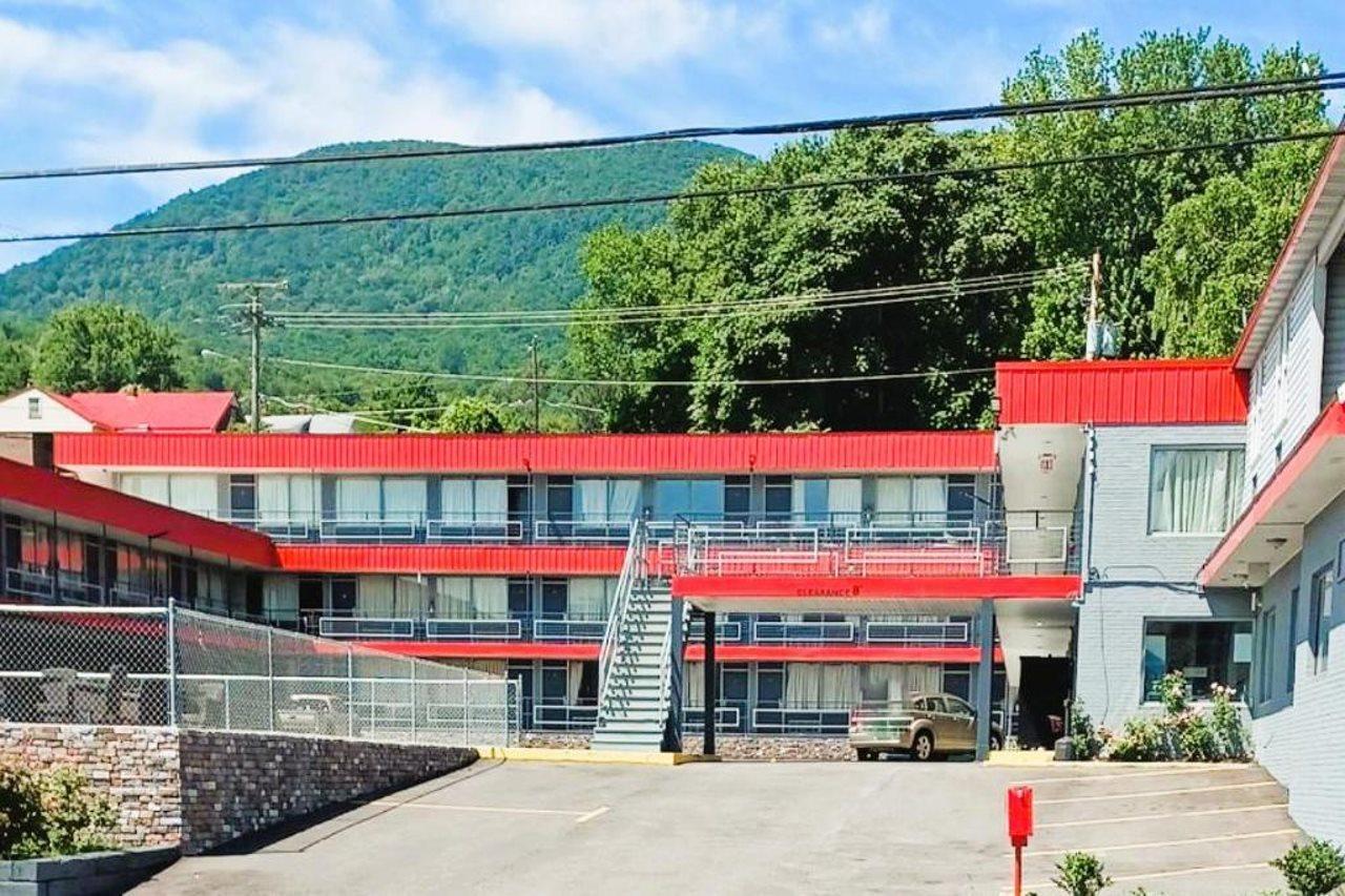 Holiday Lodge Virginia Pearisburg Bagian luar foto