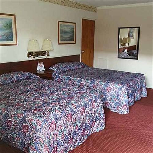 Holiday Lodge Virginia Pearisburg Bagian luar foto
